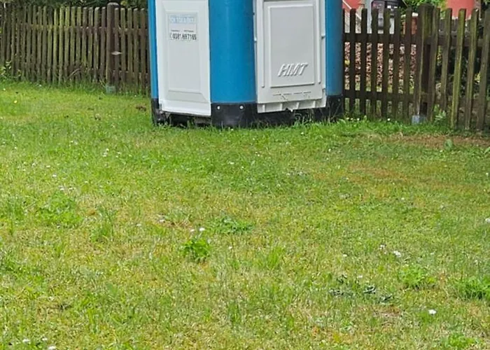 Wohnmobilstellplatz In Mecklenburg-vorpommern - Ab Juni Dixi Wc Carpin